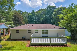 2048 Claude St NW, Atlanta, GA 30318 - Photo 2