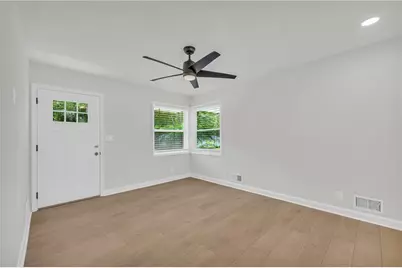 2048 Claude Street NW, Atlanta, GA 30318 - Photo 12