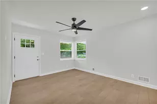 2048 Claude St NW, Atlanta, GA 30318 - Photo 12