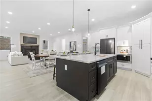 171 Honeysuckle Cir, Lawrenceville, GA 30046 - Photo 14