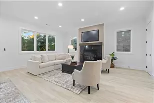 171 Honeysuckle Cir, Lawrenceville, GA 30046 - Photo 20