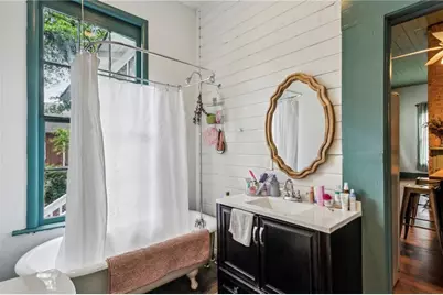 2346 Bolton Road, Atlanta, GA 30318 - Photo 12