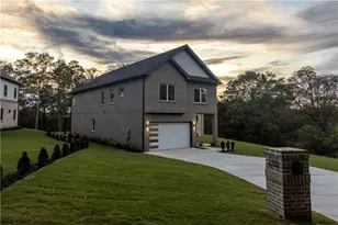 270 Honeysuckle Ave, Lawrenceville, GA 30046 - Photo 2