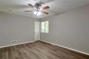 4055 Chimney Ridge Way, Ellenwood, GA 30294 - Photo 16