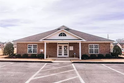 106 Kensington Dr, Calhoun, GA 30701 - Photo 2