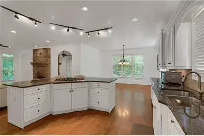 7967 Magnolia Square, Atlanta, GA 30350 - Photo 6