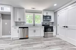 206 Walker Dr, Monroe, GA 30655 - Photo 14