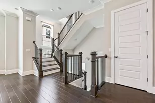 597 Broadview Pl NE, Atlanta, GA 30324 - Photo 12