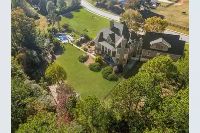 4826 Rose Heights Drive, Flowery Branch, GA 30542 - Photo 2