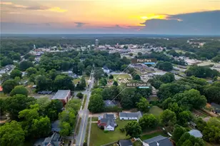 605 E Church Street E, Monroe, GA 30655 - Photo 2