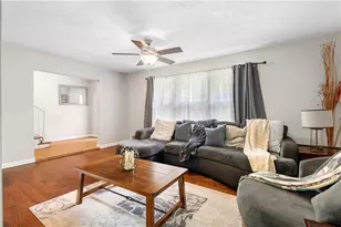 811 Corundum Ct, Stone Mountain, GA 30083 - Photo 4