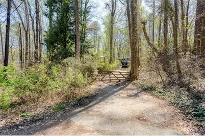 959 Old Milford Church Road SW, Marietta, GA 30060 - Photo 4
