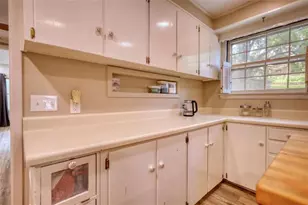 990 Oakland Ave SE, Conyers, GA 30012 - Photo 16