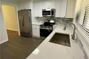 5847 Pinetree Ln, Rex, GA 30273 - Photo 12