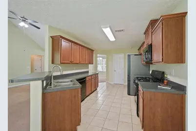 6345 Aarons Way, Flowery Branch, GA 30542 - Photo 14