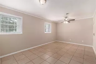 2946 Carriage Ln, Atlanta, GA 30349 - Photo 8