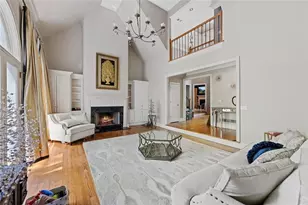 105 Grogans Lake Dr, Atlanta, GA 30350 - Photo 4