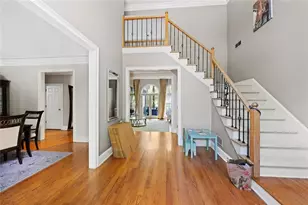 105 Grogans Lake Dr, Atlanta, GA 30350 - Photo 2