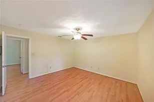 3884 Wood Path Dr, Stone Mountain, GA 30083 - Photo 18