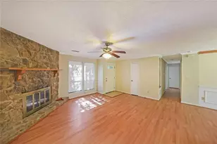 3884 Wood Path Dr, Stone Mountain, GA 30083 - Photo 12