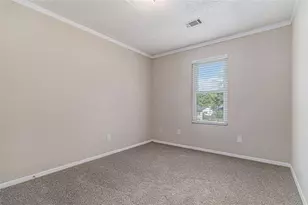 4595 Garden Hills Dr, Stone Mountain, GA 30083 - Photo 10