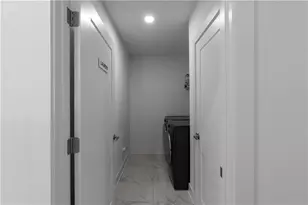 1261 Chelsea Circle, Atlanta, GA 30318 - Photo 34