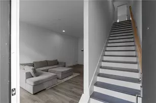 1261 Chelsea Circle, Atlanta, GA 30318 - Photo 8