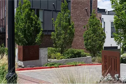 1261 Chelsea Circle, Atlanta, GA 30318 - Photo 4