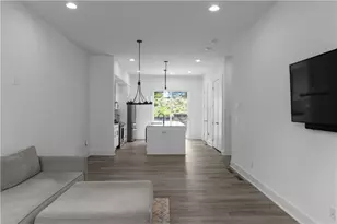 1261 Chelsea Circle, Atlanta, GA 30318 - Photo 10