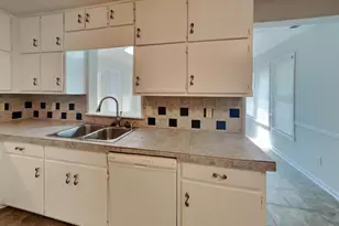 145 Bryson Ln, Fayetteville, GA 30215 - Photo 6