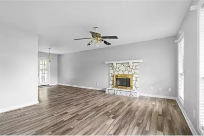 2820 Highpoint Road, Snellville, GA 30078 - Photo 6