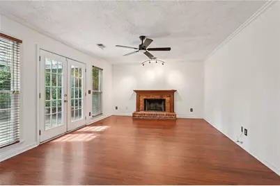 1047 Retner Drive SW, Mableton, GA 30126 - Photo 8