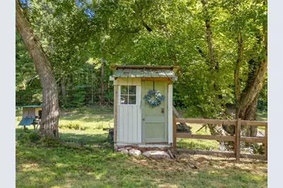 508 Bells Ferry Road NE, White, GA 30184 - Photo 32