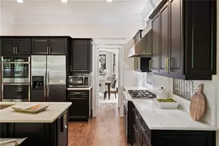 34 Peachtree Circle NE, Atlanta, GA 30309 - Photo 20