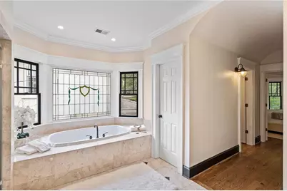 34 Peachtree Circle NE, Atlanta, GA 30309 - Photo 34