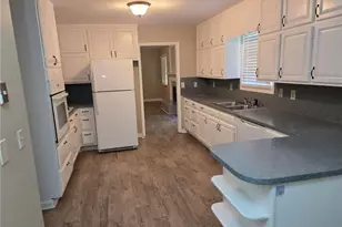 6385 Lower Dixie Lake Rd, Union City, GA 30291 - Photo 14