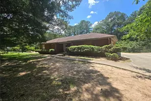 6385 Lower Dixie Lake Rd, Union City, GA 30291 - Photo 2