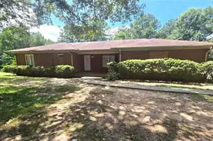 6385 Lower Dixie Lake Rd, Union City, GA 30291 - Photo 1