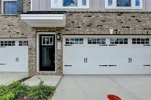 933 Woods Chapel Rd, Sugar Hill, GA 30518 - Photo 2