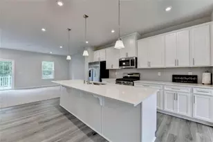 933 Woods Chapel Rd, Sugar Hill, GA 30518 - Photo 4