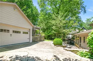 405 Brentwood Dr NE, Atlanta, GA 30305 - Photo 32