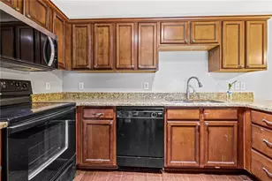 704 Madison Ln S E, Smyrna, GA 30080 - Photo 12