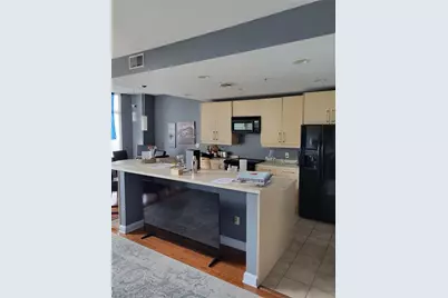 250 Park Avenue NE #302, Atlanta, GA 30313 - Photo 2