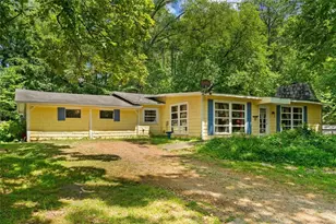 5008 Dianne Dr SE, Acworth, GA 30102 - Photo 6