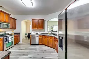 121 Wellbrook Ct NE, Conyers, GA 30012 - Photo 12