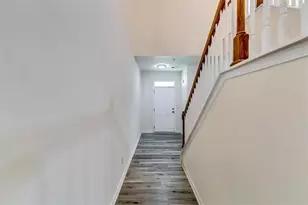 121 Wellbrook Ct NE, Conyers, GA 30012 - Photo 4