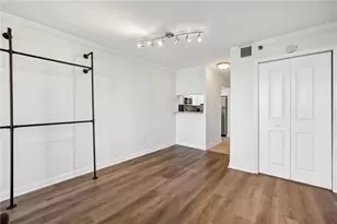 2870 Pharr Ct S Northwest, Atlanta, GA 30305 - Photo 12