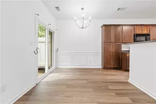 350 Creek Manor Way, Suwanee, GA 30024 - Photo 10