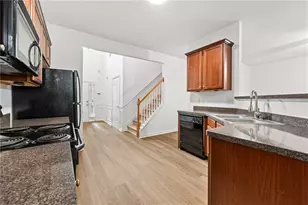 350 Creek Manor Way, Suwanee, GA 30024 - Photo 8