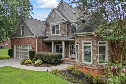 1030 Silver Thorne Drive, Loganville, GA 30052 - Photo 2